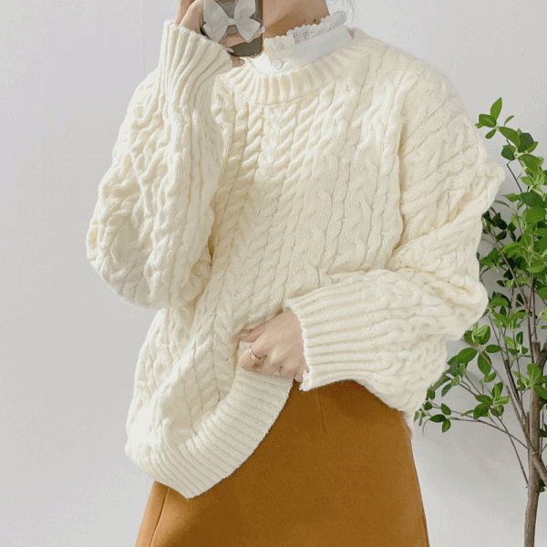 도톰한 겨울 라운드 꽈배기 풀오버 벌룬 긴팔 니트 여성 스웨터 (4color)