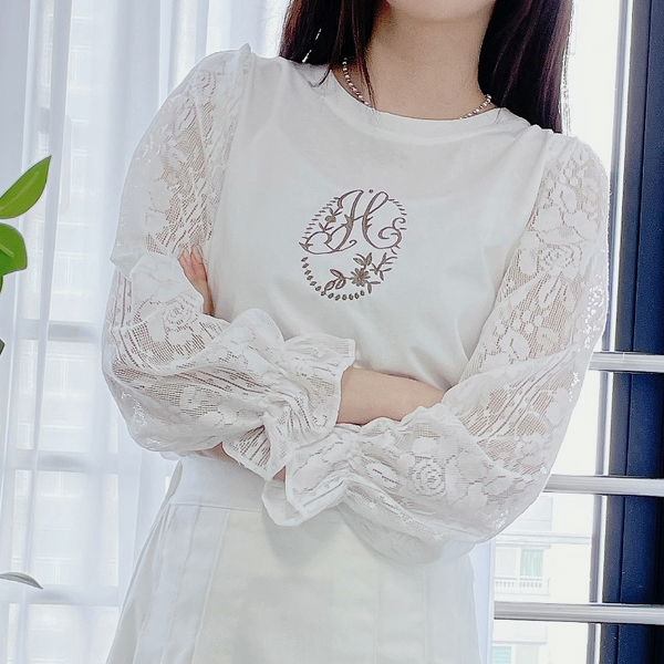 레이스 프릴 자수 배색 티셔츠 셔링 맨투맨 (2color)